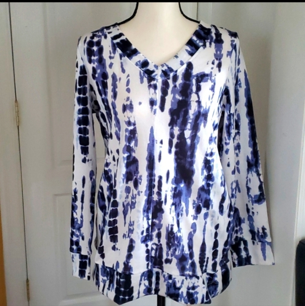 Ellen Tracy Tie Dyed V-Neck Top